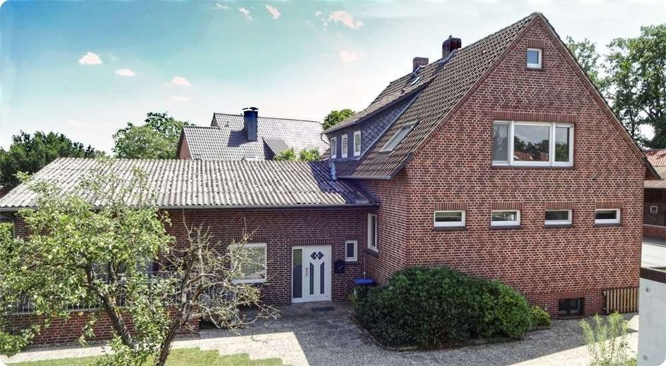 Uetze - Eltze - 2-Familienhaus mit Friseursalon - selber Wohnen plus Mieteinnahmen – Ihr neues Zuhause