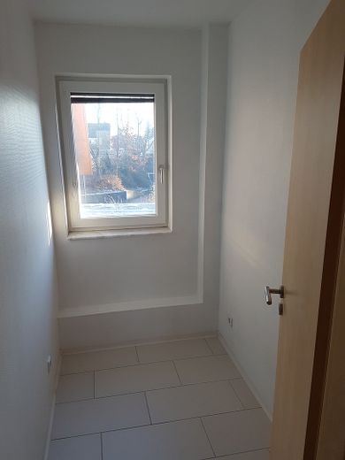 Erstkl. helle 3,5-Zi.-Wo., Blk, EBK, gr. Garage, Röthenbach a. d. Peg. – Foto 12