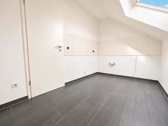 Geschmackvolle 3-Raum-Wohnung mit großem Balkon – Küche