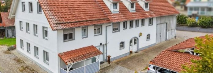 360° | Vielseitiges 4-Familienhaus auf großem Grundstück mit Nebengebäuden