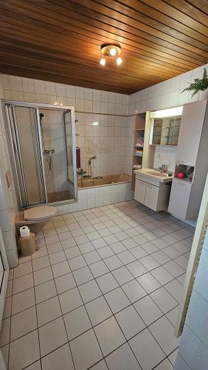 Mayen merkezinde hemen oturulabilir, alan açısından harika müstakil ev – komisyonsuz! – Foto 19
