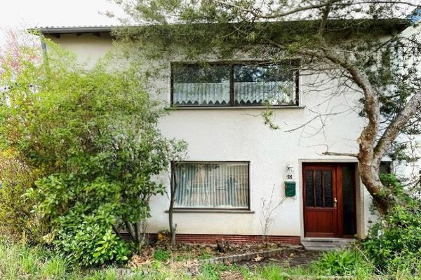 Einfamilienhaus mit Potenzial 150m² Kachelofen ruhige ländliche Lage 2 Bäder Keller 5km Altenkirchen