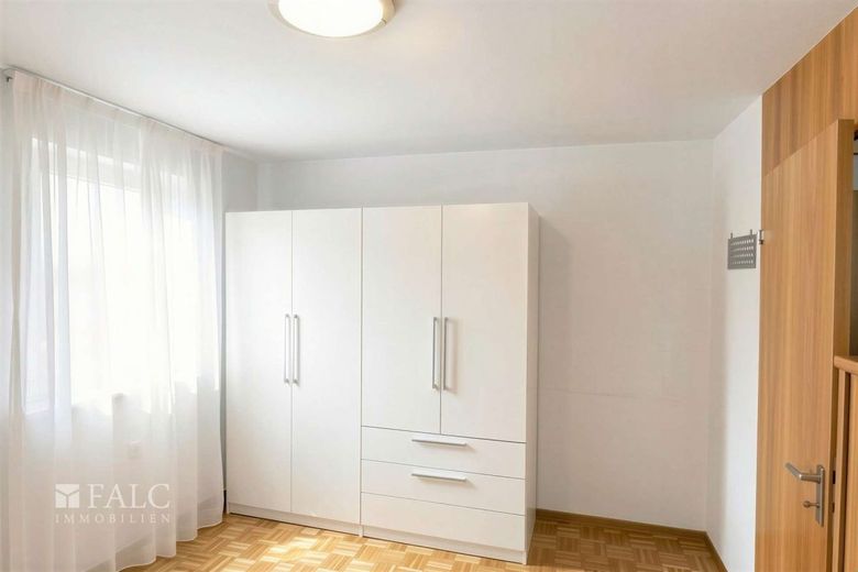 Kapitalanleger aufgepasst! – Schlafzimmer - (KI generiert)