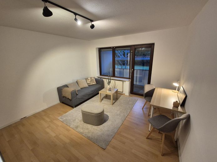 Ruhige, möblierte 1,5-Zimmer-Wohnung mit Südbalkon und TG-Stellplatz in Nürnberg-Wetzendorf – फोटो 6