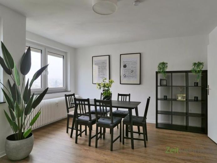 (EF1219_M) Kassel-Stadt: Kirchditmold, moderne möblierte Dachgeschosswohnung in einer ruhigen Wohnsiedlung – Foto 1