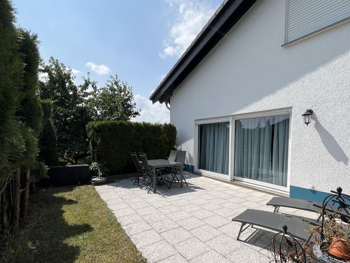 Wohnung wie Doppelhaushälfte – Terrasse