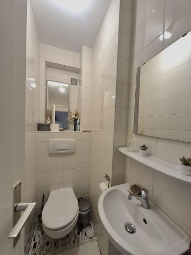 SEPARATES WC