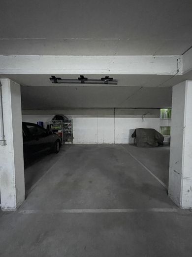 Tiefgaragen Stellplatz