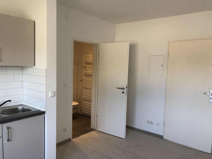 1-Zimmer-Wohnung in Springe (App 11a) – Tür zum Bad
