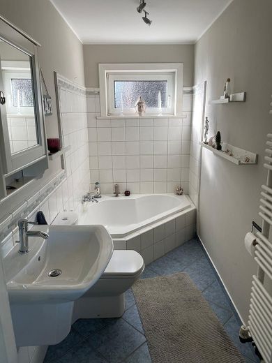 Sielankowe mieszkanie w pobliżu Brunsbüttel – stylowy dom wiejski z charakterem – Foto 15