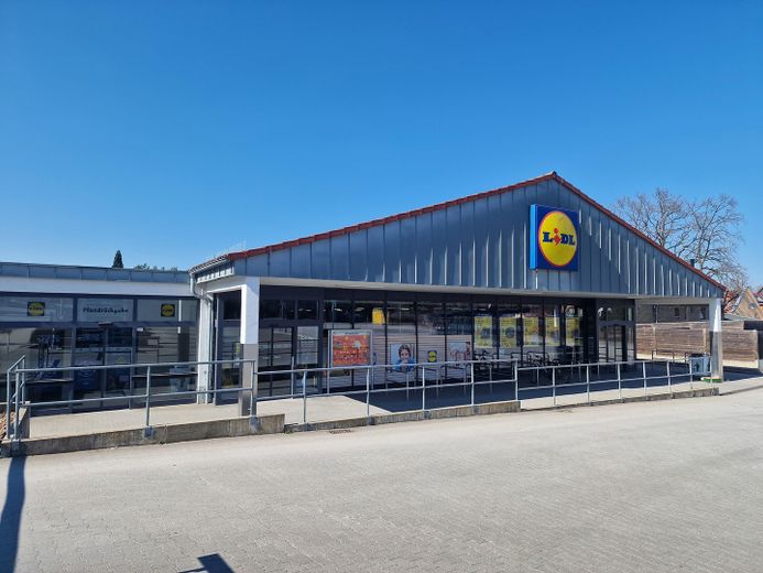 Erstbezug in Zepernick – Provisionsfreie KfW-40-EE Stadtvilla auf über 1.000 m² Grundstück – Umgebung LIDL Panketal