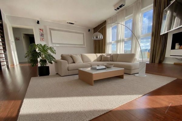 Exklusive, sonnige Familienwohnung - 4-ZKB mit Balkon direkt am Rebstockpark