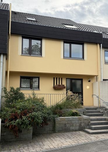 No commission! Prime location! Terraced house with expansion potential, energy rating B – Photo 2