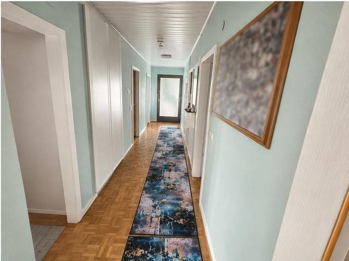 Amplio apartamento de 4,5 habitaciones con gran terraza en la azotea en la mejor zona de Sondernheim – Foto 8