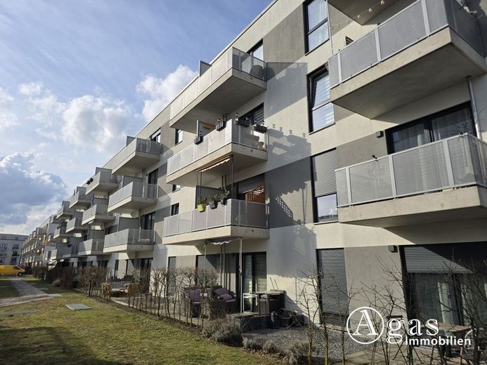 Schöne 3-Zimmer-Wohnung mit Balkon in Schönefeld – Außenansicht III
