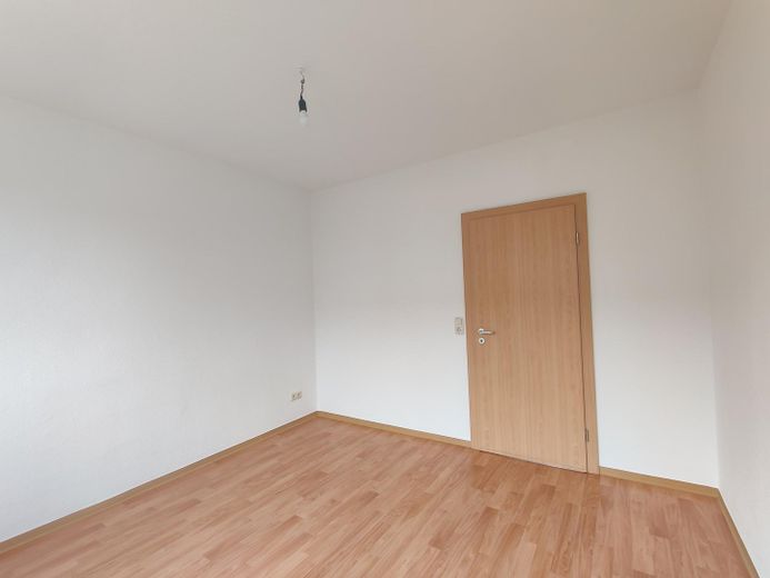 Neukieritzsch'te 2 odalı daire 330,,€ net kira – Fotoğraf 3