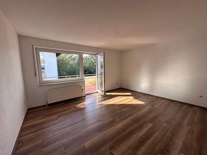 4-Zimmer-Wohnung mit Balkon in ruhiger Wohnlage! – Foto 5
