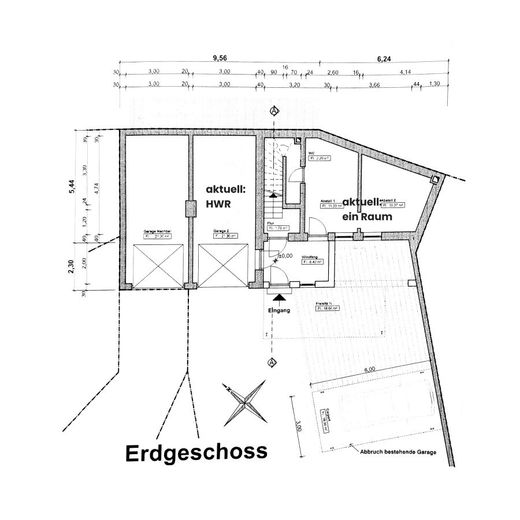 Renoviertes Einfamilienhaus mit Balkon, Carport und flexiblen Nutzungsmöglichkeiten – EG
