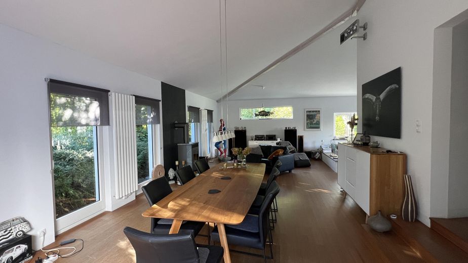 एर्फ़्टश्टाट में अनोखा: शानदार बगीचे वाला विला – offenes Esszimmer mit Kamin