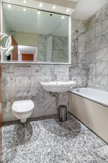 ***Modern möblierte 2-Zimmer Wohnung mit Balkon. – 2663724199b9ff1cb85616da004a8139364623e2.jpg