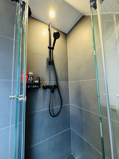 Dusche DG