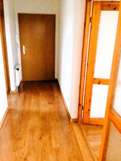 Schicke Wohnung mit Südbalkon Gartenstadt – Heller Flur
