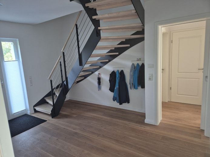 Moderna casa d’architetto ai margini dei campi a Erlenhof - senza provvigione! – Flur 1