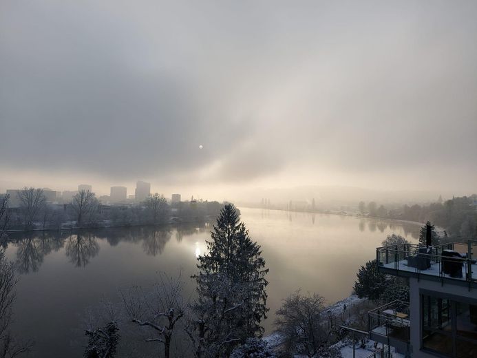 Ruim woonjuweel met onbelemmerd panoramisch uitzicht op de Moezel op een toplocatie – Ausblick