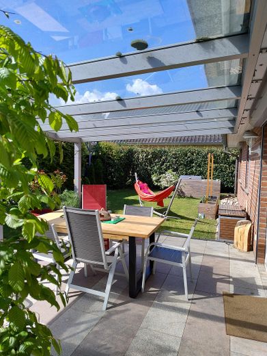überdachte Südterrasse