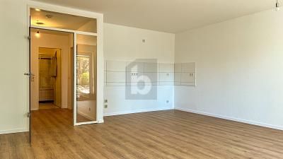 FRISCH RENOVIERTE 2-ZI-ETW MIT TERRASSE, HILDEN – 1781802108_0895b6.jpg