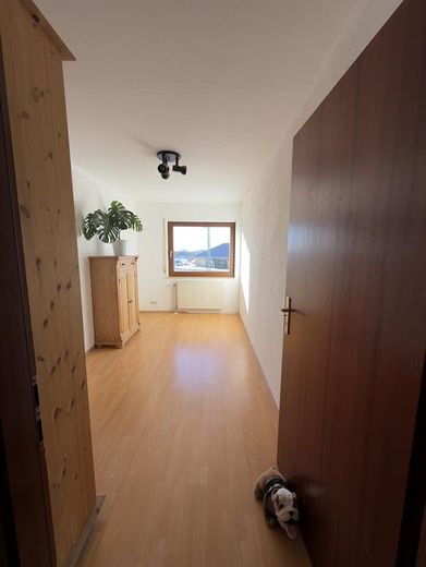 Naturnahes Reihenmittelhaus in verkehrsberuhigter Straße - PROVISIONSFREI - VHB – Zimmer 2, OG