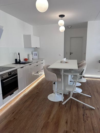 3 Zimmerwohnung mit Balkon in den Ferdinandshöfen – Küche