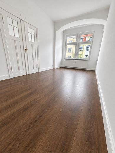 Period-building dream, first occupancy after renovation, 3 rooms, balcony & prime location in Stadtfeld – Zimmer 2