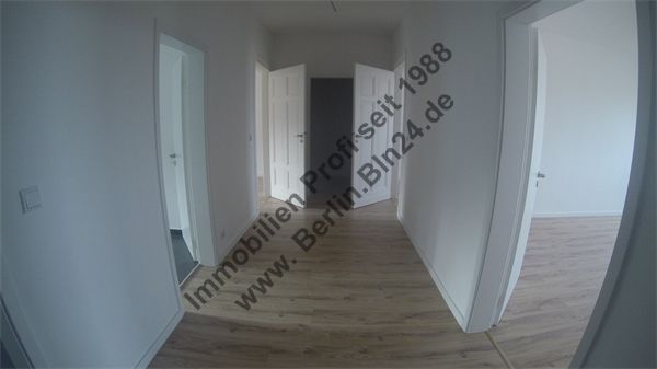 Dachgeschoß+ 3er WG tauglich+ saniert - Mietwohnung – GP --- 30.11.2016 003