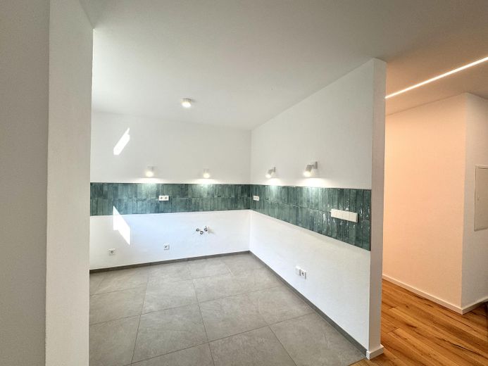 Kernsanierte 3-Zimmer-Wohnung am Bodensee, Balkon, Provisionsfrei – Küche
