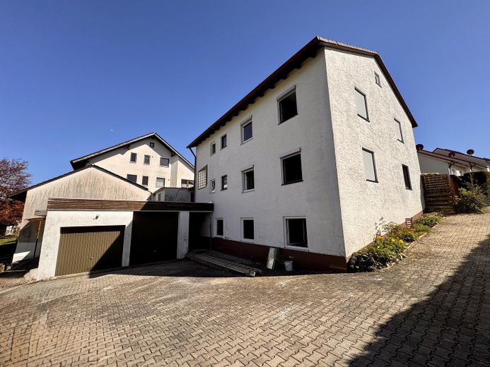 Hausrückseite 