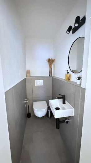4 möblierte WG-Zimmer in München-Hadern | Kernsanierung 2026 | Erstbezug zum 01.10. – WC