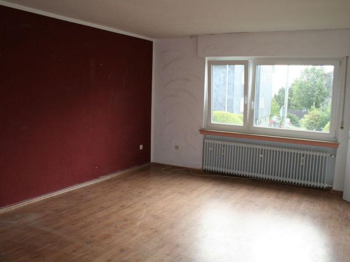 Großzügige Wohnung mit ausgebauten Kellerräumen und Terrasse in Reinshagen – फोटो 2