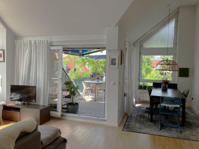 Esszimmer u. Balkon (1. Etage)
