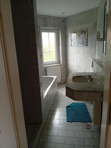 Badewannen Bad EG