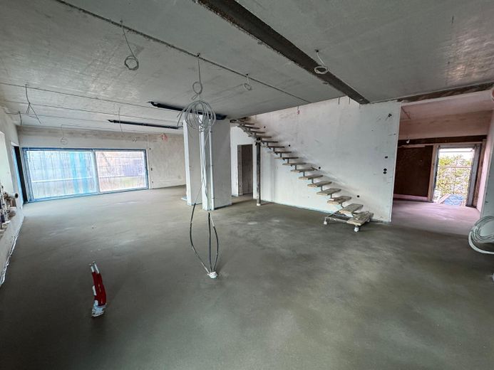 Provisionsfreies KFW55 Ausbauhaus: Architekten 2FH trifft auf 750m² Natur mit Gestaltungsmöglichkeit – EG - Küche/Essen/Wohnen - 01
