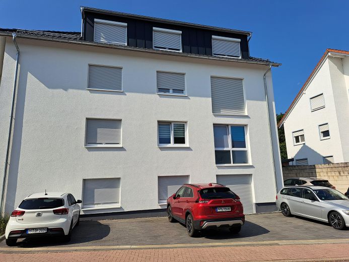 wunderschön geschnittene, lichtdurchflutete 3 Zi. DG- Wohnung – Foto 6