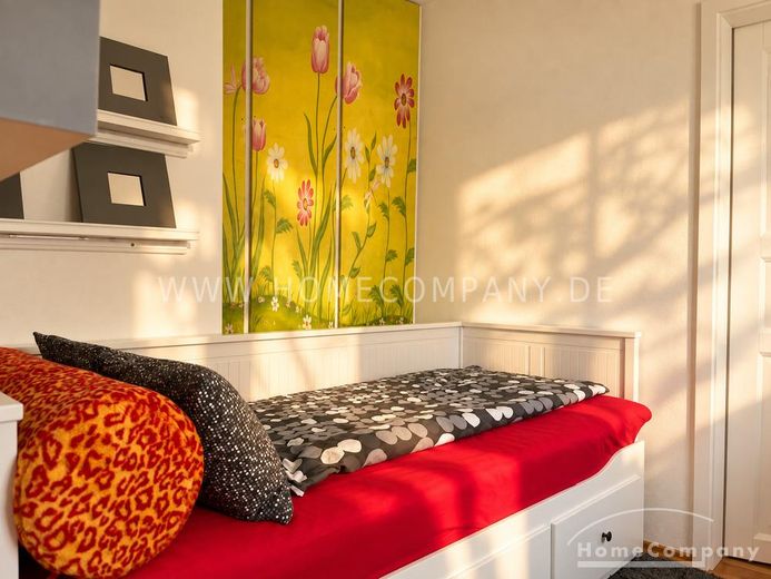 Voll möbliertes 6-Zimmer-Haus mit schönem Garten – 574b935908822a58e318203a4ea9269f236ef494.jpg
