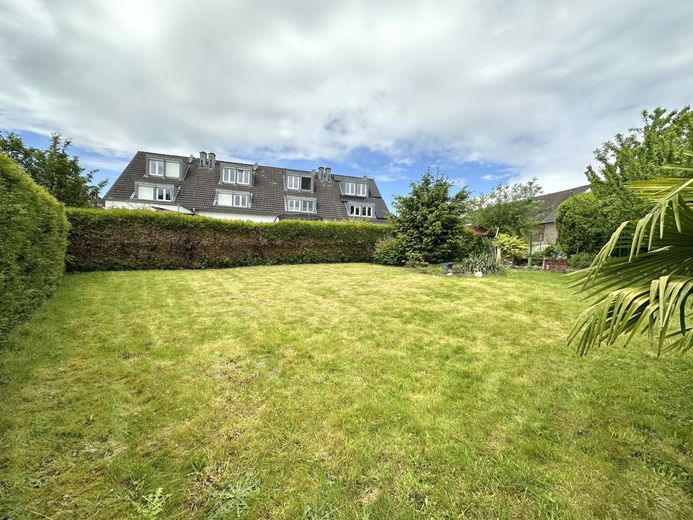 CITYHOUSE: In Top-Lage von Brauweiler! Einfamilienhaus mit großem Grundstück und viel Potenzial! – in...