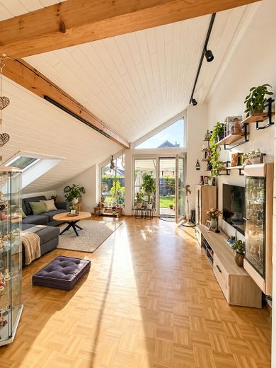Moderno apartamento de 3,5 habitaciones y 112 m² con terraza y jardín en Römerberg-Mechtersheim – Foto 1