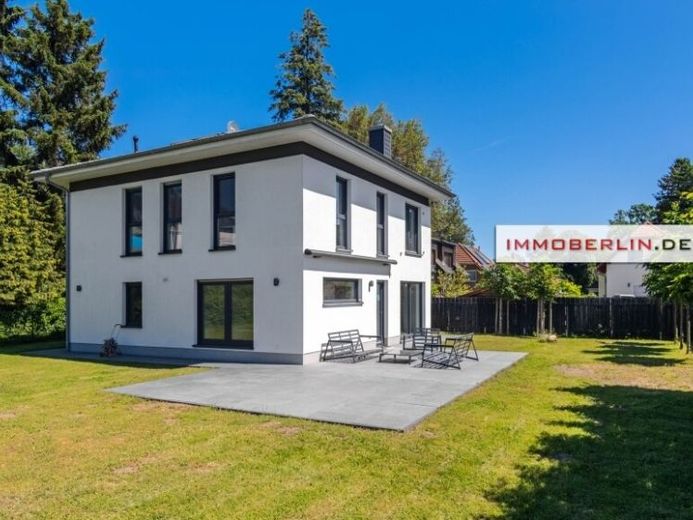 IMMOBERLIN.DE - Moderne Architektur mit Südwestgarten auf teilbarem Grundstück nahe der Havel – Foto 1