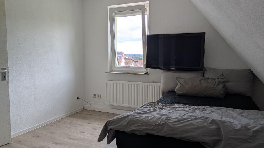 Renovierte 2-Zimmer-DGWohnung in Stuttgart-Rohracker – Foto 2
