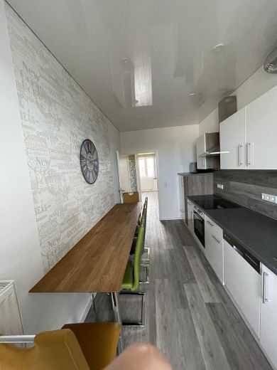 Klimatisierte und Vollständig renovierte Wohnung mit 3 Zimmern, Balkon und Einbauküche in Düsseldorf – Foto 26