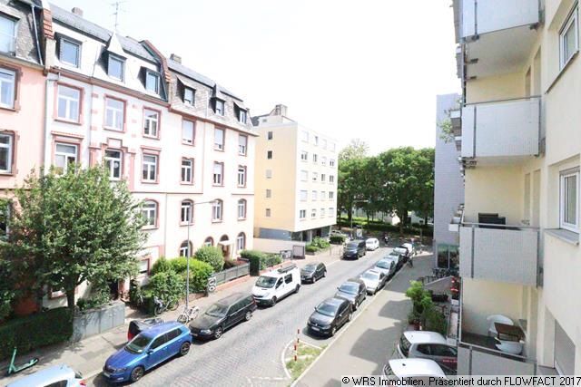 WRS Immobilien - 1 Zimmer Wohnung in Bornheim mit Balkon und Kochnische - Erstbezug nach Sanierung – Blick vom Balkon - Bild 2