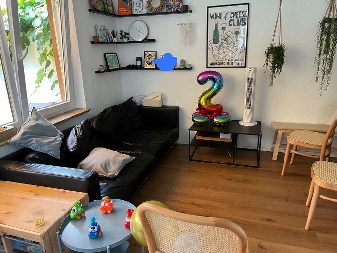 Reiheneckhaus mit Garten in Schwäbisch Gmünd – Wohnzimmer